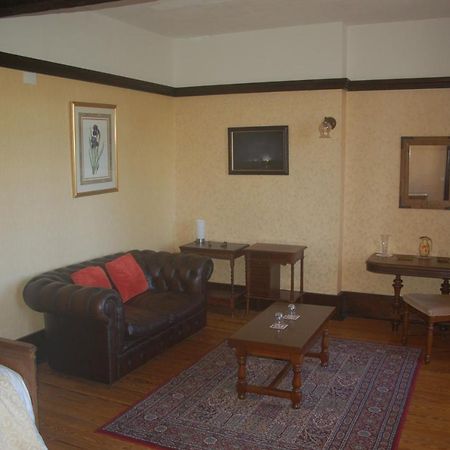 Le Logis Des Quatre Puits Bed and Breakfast Neuvicq-Montguyon Εξωτερικό φωτογραφία