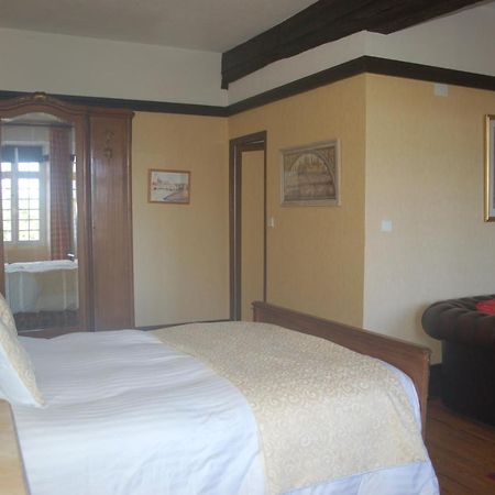 Le Logis Des Quatre Puits Bed and Breakfast Neuvicq-Montguyon Εξωτερικό φωτογραφία