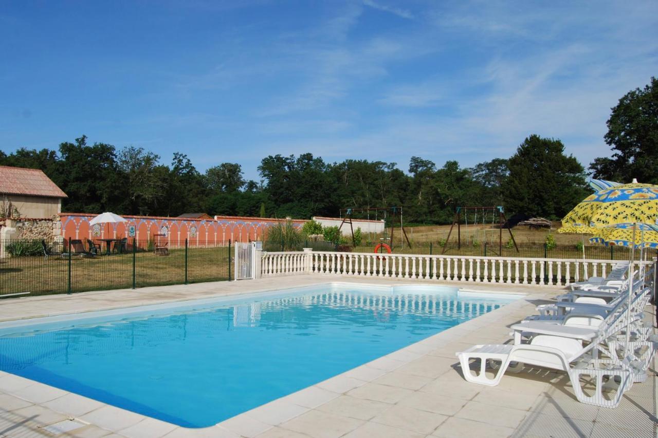 Le Logis Des Quatre Puits Bed and Breakfast Neuvicq-Montguyon Εξωτερικό φωτογραφία