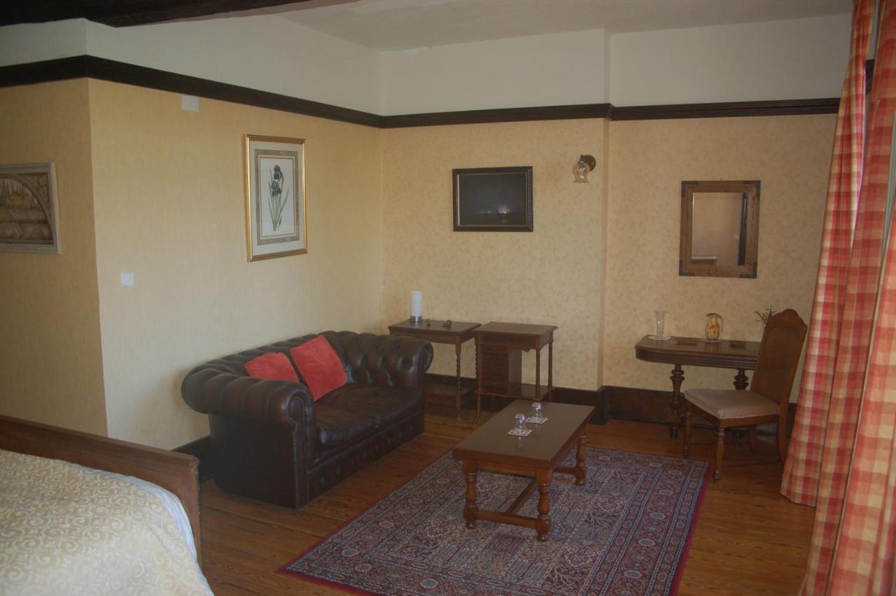 Le Logis Des Quatre Puits Bed and Breakfast Neuvicq-Montguyon Εξωτερικό φωτογραφία