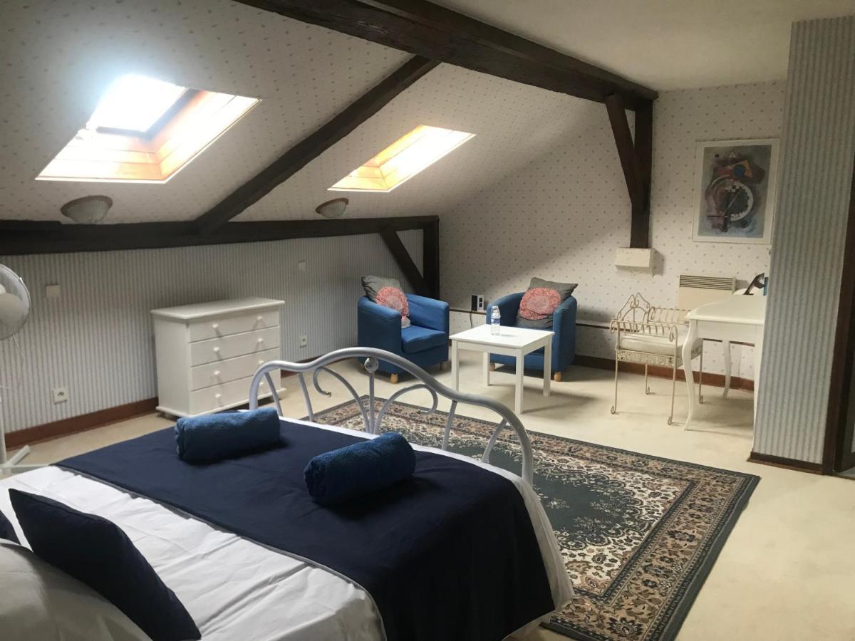 Le Logis Des Quatre Puits Bed and Breakfast Neuvicq-Montguyon Εξωτερικό φωτογραφία